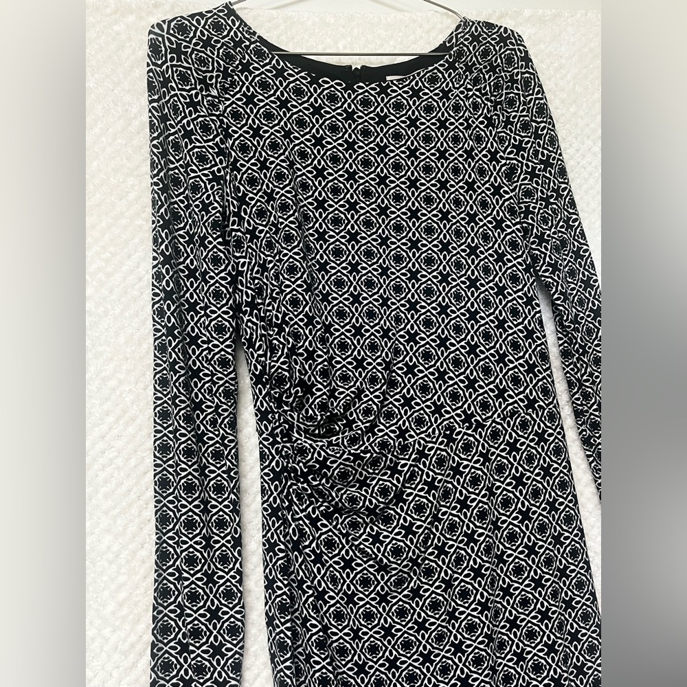 LOFT Womens Dress Side Ruched Long Sleeves White and Black Pattern Small - Picture 3 of 13